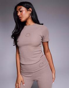 Футболка Weekend Collective цвета мокко-вафель Asos Weekend Collective