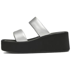 Тапочки-слайды женские серебристые TATA, Silver