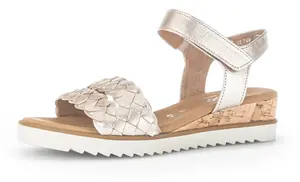 Босоножки Gabor "GENUA", летняя обувь, босоножки, танкетка, на липучке, ширина G, цвет Goldfarben