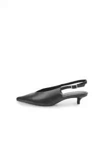 Классические каблуки Bata, Nero