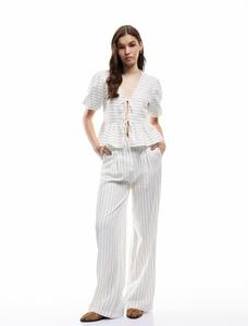 Koton Блузка в бежевом цвете