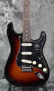 Fender Limited Edition Player II Stratocaster Sparkle 3-Color Sunburst с доставкой в тот же день