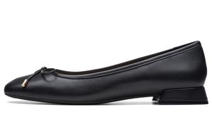 Clarks Повседневные однобортные туфли женские черные