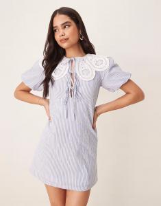 Платье-рубашка мини-юбка Bessie от Nobody's Child с фестончатым воротником в тонкую синюю полоску