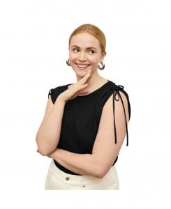 Женская блузка в горошек с рукавами-присборкой - легкий трикотаж MMLaFleur, Black