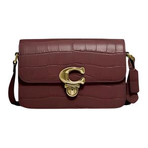 Кожаная сумка через плечо с крокодиловым принтом, женская бордовая COACH