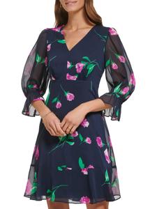 Мини-платье с цветочным принтом и клешем DKNY, цвет Navy Rasberry