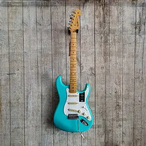 Fender American Vintage II 1957 Stratocaster MN в цвете Sea Foam Green