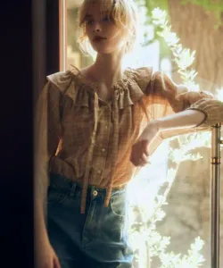 Легкая тропическая блузка с высоким воротником Suite L, цвет Beige 3[333]