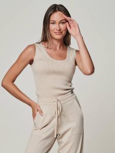 Вязаный топ YOU LOOK PERFECT TOP BLOSSOM - Geripptes Merino Top mit Rundhals, бежевый