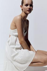 Платье из крепа с открытой спиной H&M, бежевый