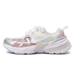 Кроссовки для бега V2K Run женские с низким верхом розовые/белые/серебристые Nike
