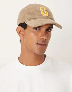 Бейсболка GANT G со шнурком и значком G в бежевом цвете