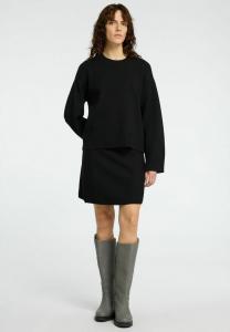 Джемпер MIT RUNDHALSAUSSCHNITT Selected Femme, черный