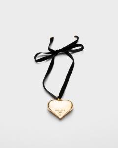 Чокер Eternal Gold с крупным кулоном из желтого золота Prada, золото