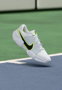 Кроссовки Nike Performance GP CHALLENGE PRO, White/Black/Pure Platinum-Coloured/Volt/White