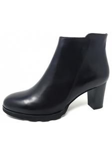Ботильоны черного цвета Regarde le Ciel