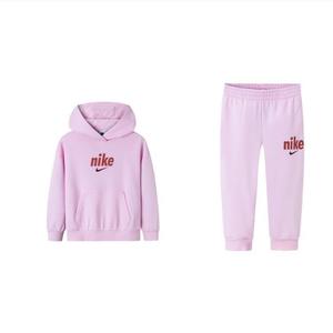 Nike Повседневный спортивный комплект из 2 предметов cherry blossom pink для детей 3-7 лет