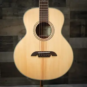 Акустическая гитара Alvarez Artist LJ2 Little Jumbo для путешествий