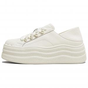 Низкие женские кроссовки для скейтбординга цвета экрю TATA, Ecru