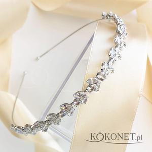 Серебряный свадебный ободок с цирконами и перевернутыми листьями Kokonet