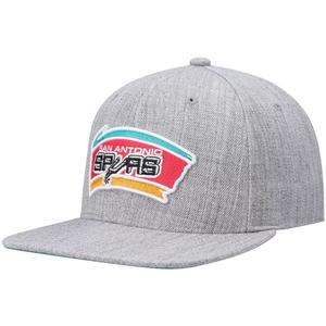 Мужская кепка Mitchell & Ness Heathered Grey San Antonio Spurs Hardwood Classics Team 2.0 Snapback