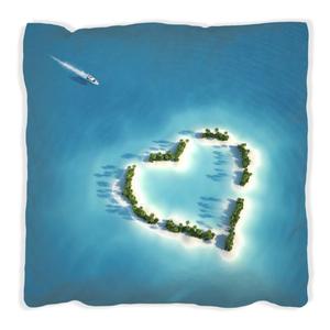 Подушка Wallario Premium, мягкая поверхность, с островом с сердечным мотивом, размер: 40 x 40 см, с белой спинкой