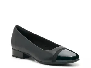 Clarks Juliet Monte Flat, черный