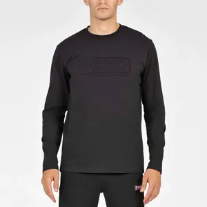 Мужская длинная черная футболка Edard 8000