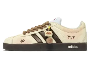 Adidas Neo Кроссовки для скейтбординга VL Court 2.0, которые сразу бросаются в глаза. Устойчивые к истиранию, низкие, бежевые, женские