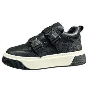 ZUOSAISI Износостойкие дышащие низкие скейтбордские кроссовки мужские черные, цвет Black