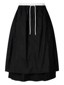 Юбка с контрастным поясом Tomboy, черный