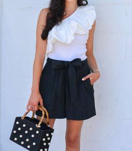 Кори Шорты в черном цвете Marie Oliver