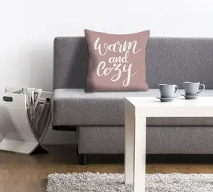 Декоративная подушка Queence "Тепло и уютно", с надписью, чехол без наполнителя, 1 шт 40х40 см, розовый