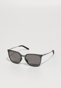 Солнцезащитные очки Oakley SIELO UNISEX, Matte Olive Ink/Olive