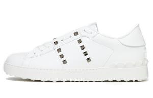 Кроссовки на шнуровке Valentino Garavani Rockstud Untitled