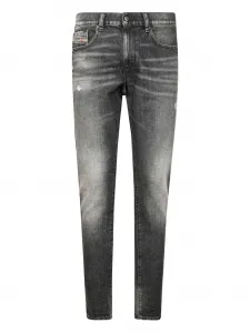 Джинсы с эффектом потертости Diesel, серый