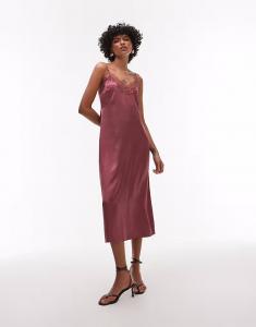 Атласное платье мидакси, платье-комбинация с контрастной кружевной отделкой в розово-бордовом цвете & Other Stories
