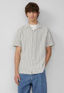 Рубашка RESORT FIT MIT STRUKTURSTREIFEN QS, кремовый