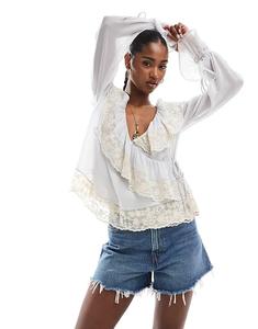 Кружевной топ-накидка ASOS DESIGN поверх прозрачного топа светло-голубого цвета