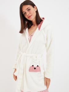 Короткий халат Trendyol, экрю