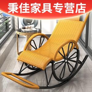 FANCYCHIC Кресло-качалка из ротанга с колесами, золотой круглый ремень