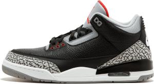 Ретро-кроссовки Air Jordan 3 - белые, черные, темно-зеленые, фиолетово-дымчатые от Nike, Black/Fire Red-Cement Grey