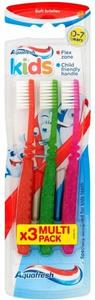 Aquafresh Kids, 3 шт. в упаковке, ручные зубные щетки 0-7 лет, МЯГКИЕ