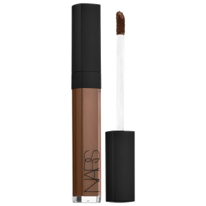 Кремовый консилер с эффектом сияния и увлажнением, обеспечивающий среднее покрытие. NARS, 0.22 oz/6 mL, Dark Coffee