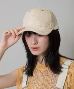 Кепка из парусины, напоминающей лён.