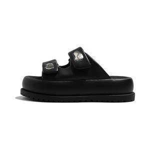 Шлепанцы женские Mis. Danny, черный