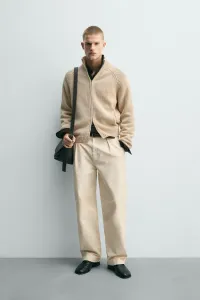 Кардиган из фактурного трикотажа с эффектом потертости Zara, экрю