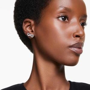 Серьги-Гвоздики «Гипербола» Swarovski