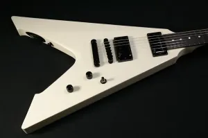 ESP LTD MINT ESP/LTD Джеймс Хэтфилд Vulture Olympic White 205